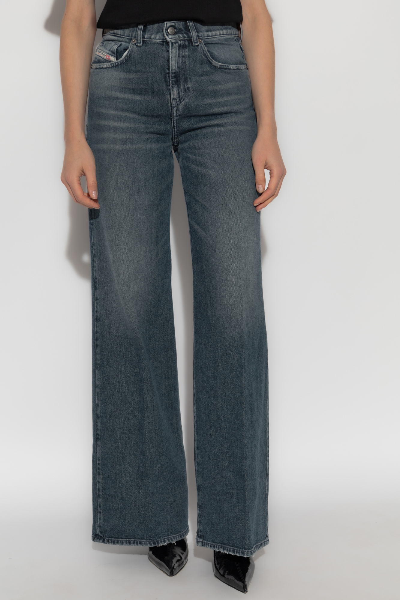 Diesel D-AKEMI Flared Denims with Light Wash L.32 women